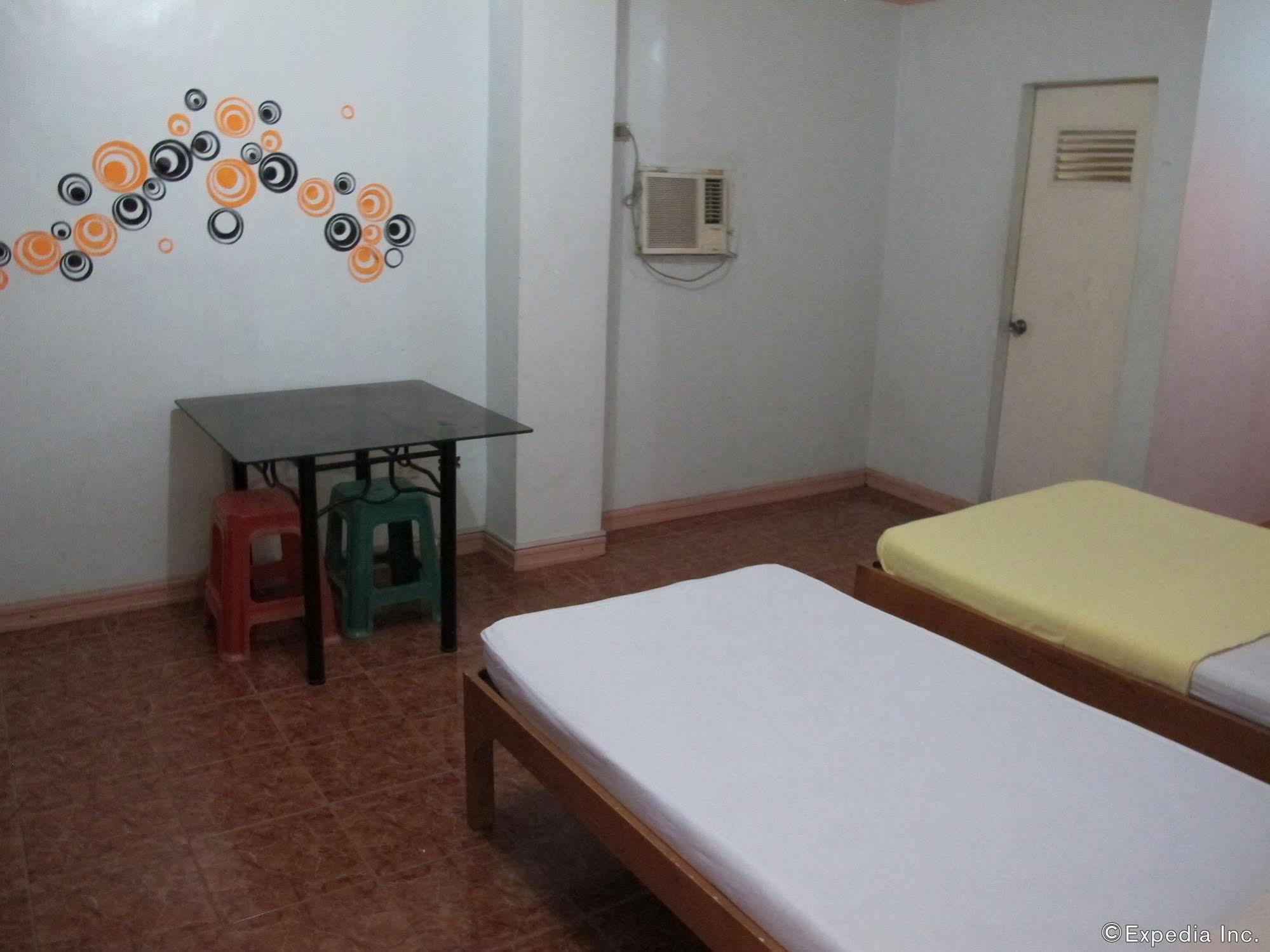 Pe'Re Aristo Guesthouse Mandaue City Luaran gambar