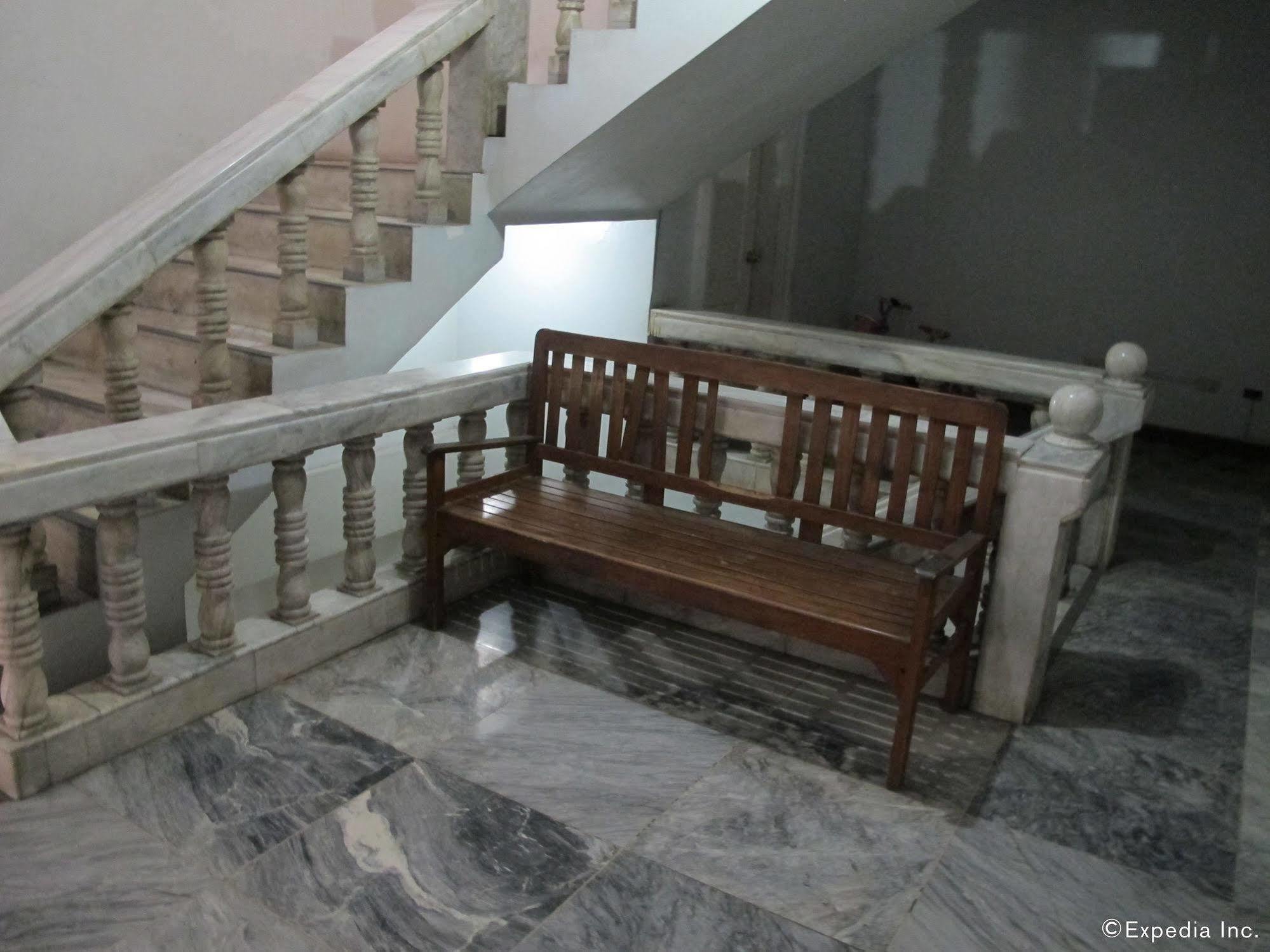 Pe'Re Aristo Guesthouse Mandaue City Luaran gambar