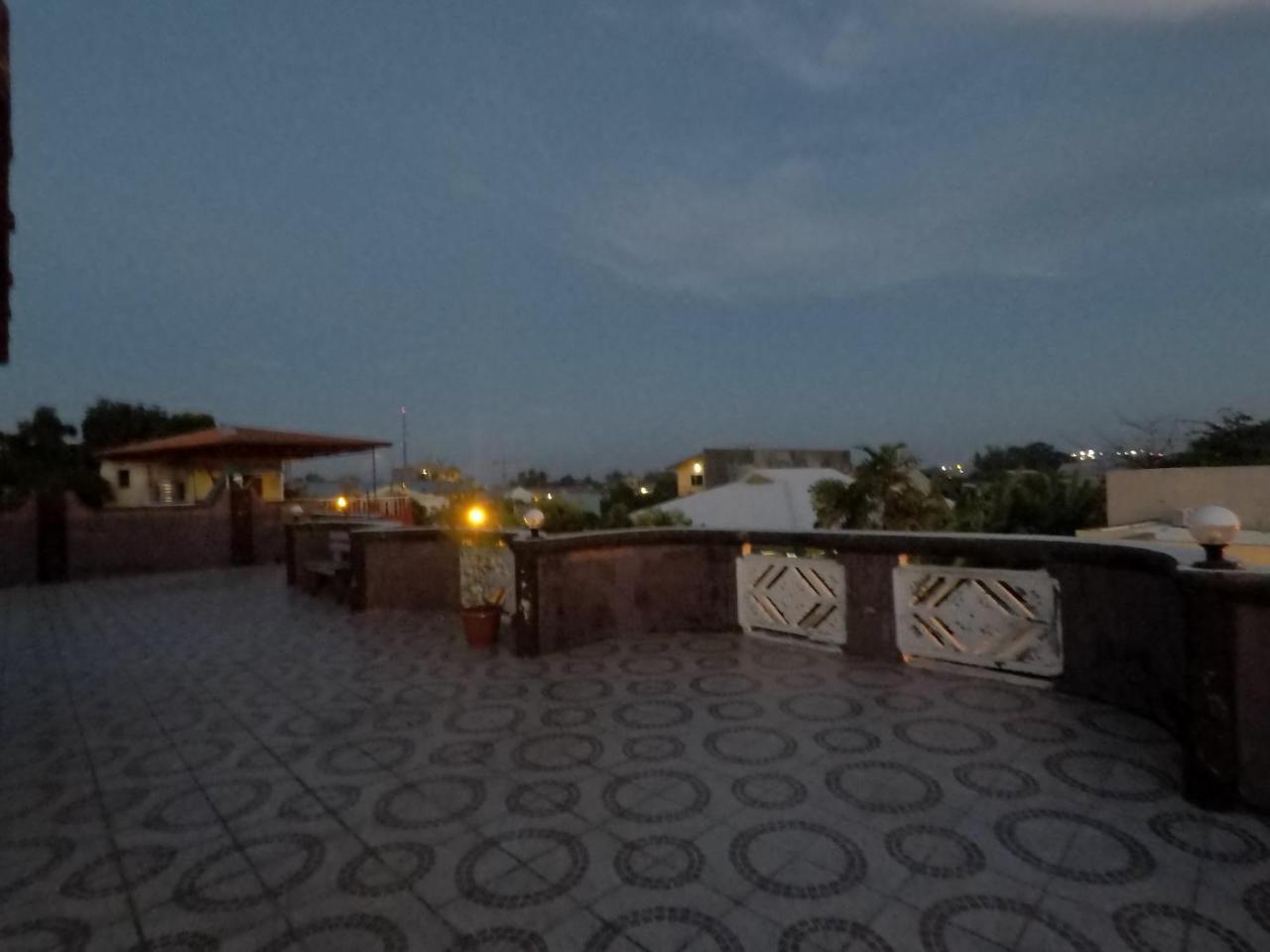 Pe'Re Aristo Guesthouse Mandaue City Luaran gambar