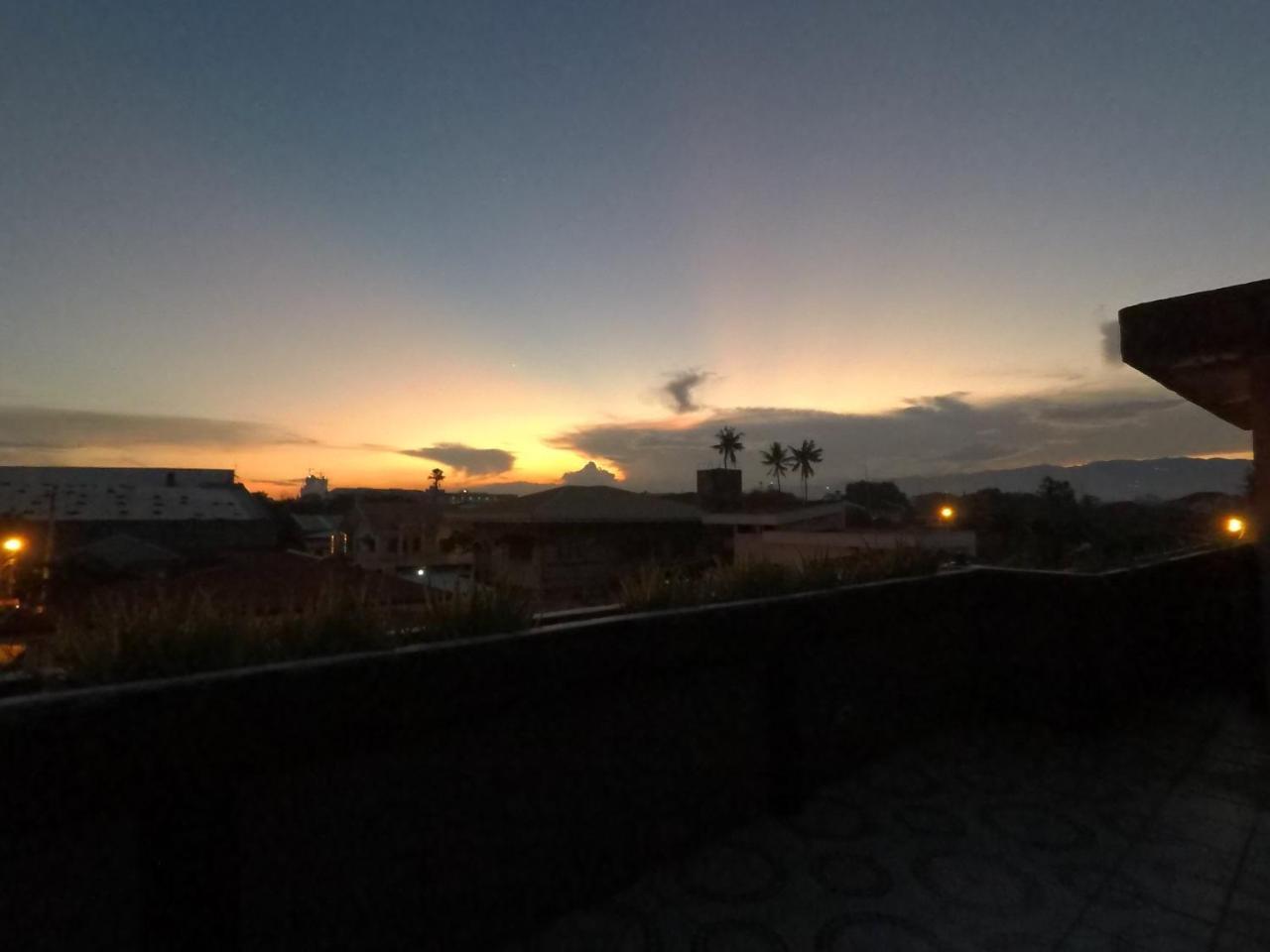 Pe'Re Aristo Guesthouse Mandaue City Luaran gambar